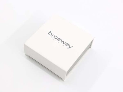 為什么首飾盒要做成翻蓋盒？濟(jì)南包裝盒廠家這樣說……