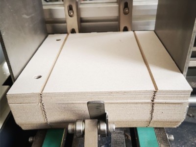 天地蓋禮盒找恒印包裝，價(jià)格直降10%—濟(jì)南包裝盒廠家為您揭密