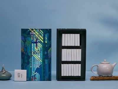 濟(jì)南茶葉禮盒定制廠家是如何搭配內(nèi)托的？